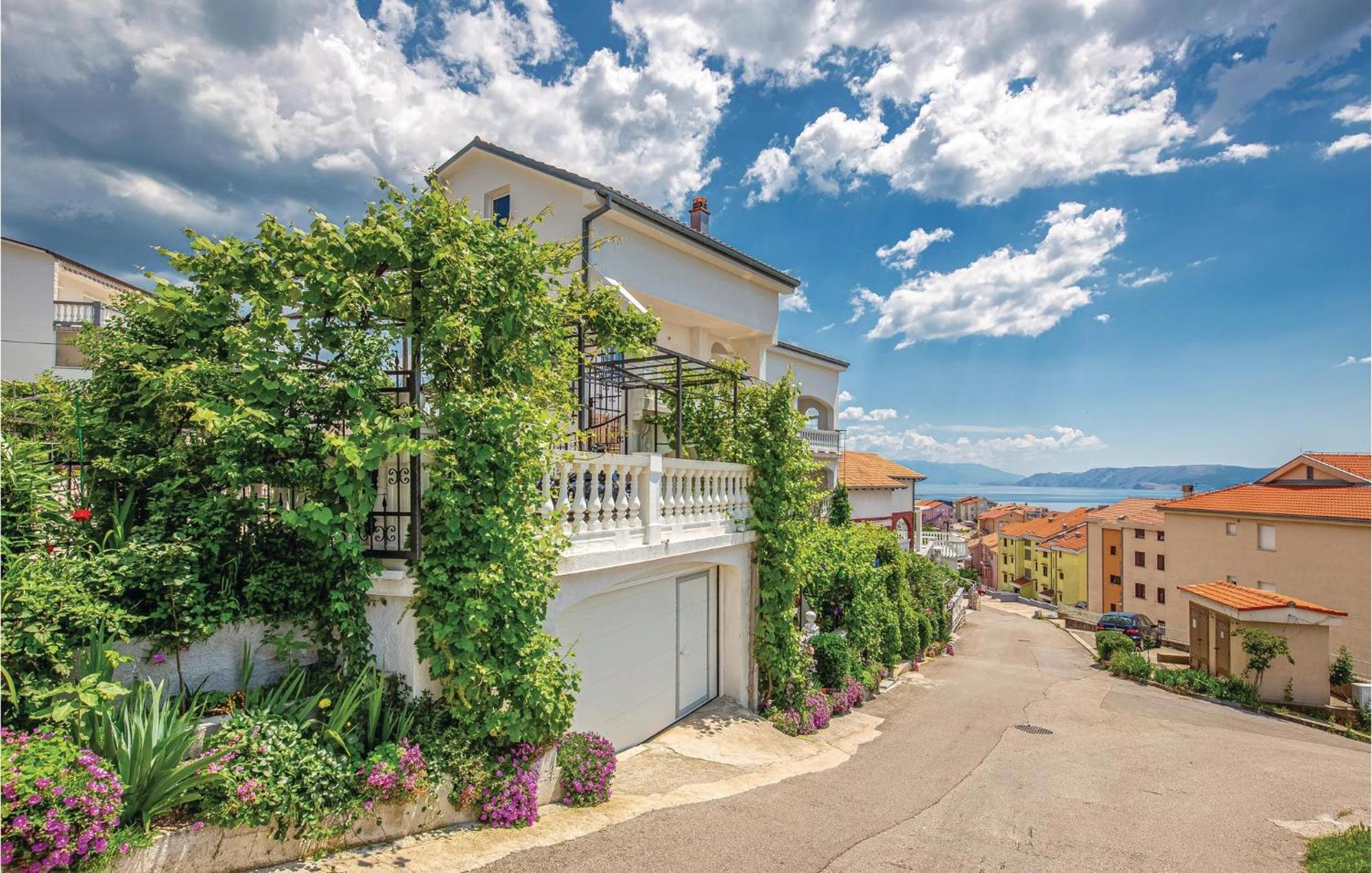 Stunning Apartment In Crikvenica With Wifi Exterior photo